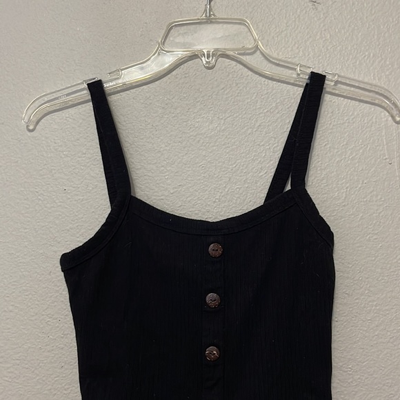 BLACK TANK TOP - Picture 3 of 5